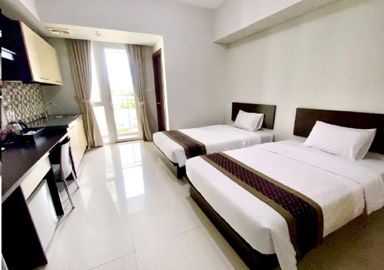 Skyland City Hotel Jatinangor Cilimus Exterior foto